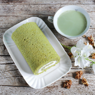 Matcha Green Tea Swiss Roll Dessert