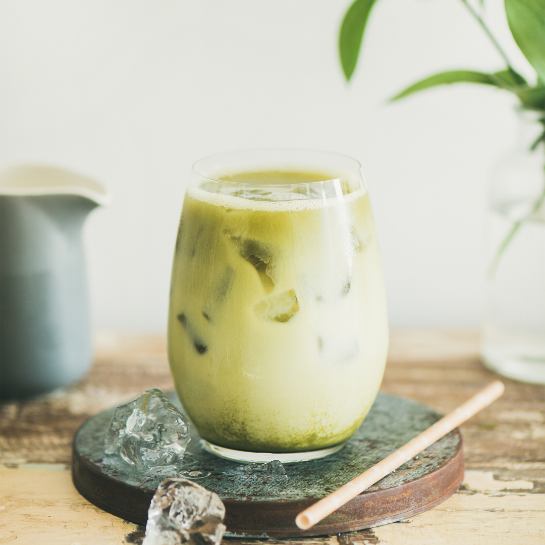 Energy Boosting Matcha Iced Smoothie Latte